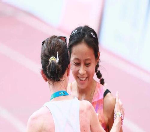 黄雪梅+朱卿｜两任大众一姐北马杭马夺冠