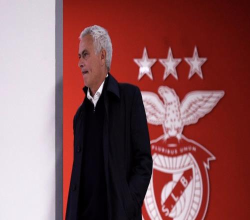 欧冠4轮后积分榜巨变！仅3队全胜+拜仁领跑，两支前冠军4连败垫底