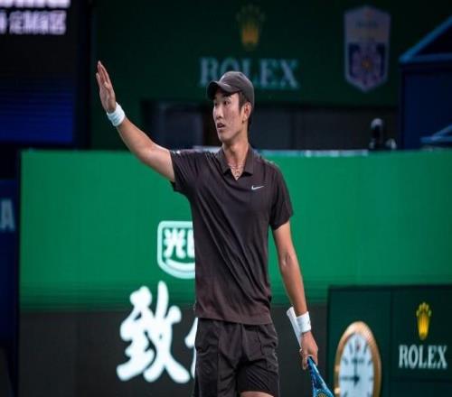 商竣程2-0击败卡恰诺夫挺进上海大师赛第三轮，成中国军团独苗