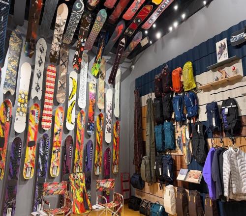 冬奥热度下，滑雪装备品牌抢滩中国市场