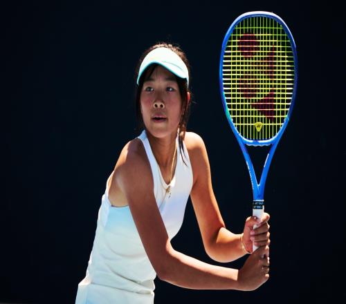 2-1进决赛冲冠！中国女网又一15岁新星崛起：8朵小花看齐郑钦文