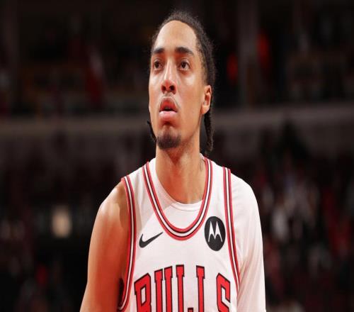 怎么回事贵为12号秀，至今却只打了3分钟NBA，彻底沉沦G联赛了