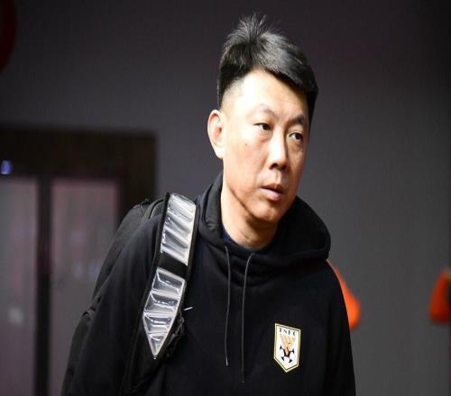 泰山新任主帅曝光，曾代崔康熙执教亚冠，两天内将亮相，韩鹏履新