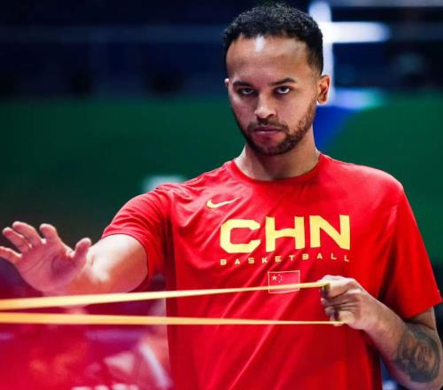 深夜12点！李凯尔官宣放弃中国国籍，中国男篮归化首试失败