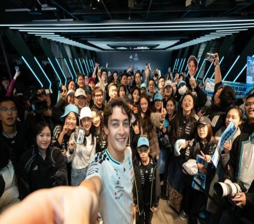 说着“侬好”的拉塞尔，你怎能不爱