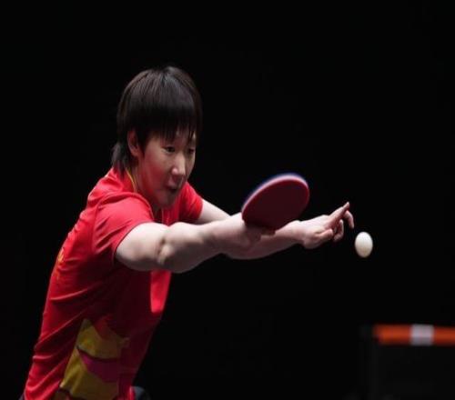 WTT香港总决赛女单决赛 王曼昱击败蒯曼夺冠