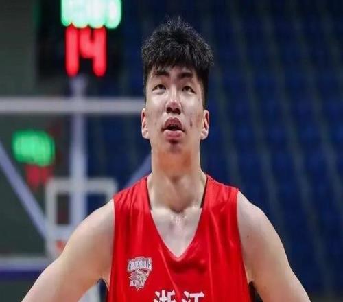 CBA超级中锋海外联赛被召回，必须打全运会，得0分面临被淘汰