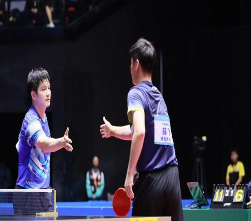 德甲赛场将上演中国德比！