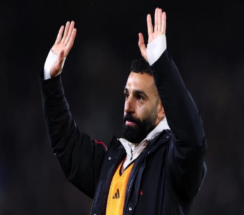 利兹联绝平利物浦，萨拉赫三场替补球队战绩不稳，主帅面临两难