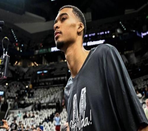 美记：健康的文班亚马会赢得MVP