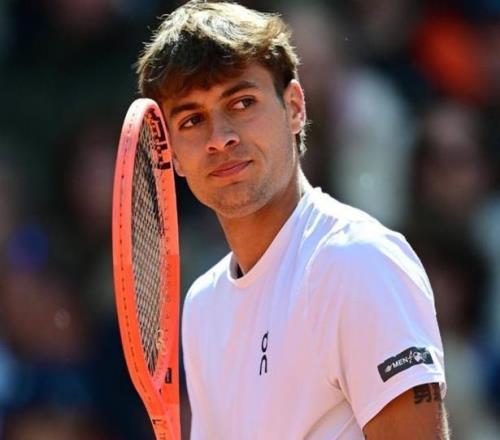 走出四连败阴霾！两连胜逆袭，科博利 2026 首进巡回赛四强