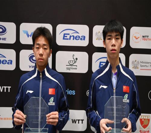 9天夺2冠2亚！国乒17岁直板新星崛起大闪耀：偶像是樊振东