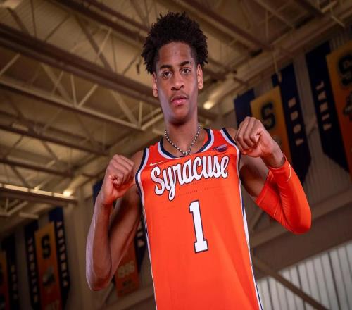 甜瓜儿子基扬安东尼首次在NCAA先发，出场29分钟11中8拿19分3板4助