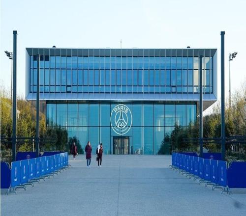 队报：巴黎圣日耳曼预备队负责人即将离任，可能转投利物浦