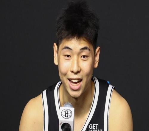 崔永熙已与广东男篮完成B类新合同签约新赛季改穿24号致敬科比