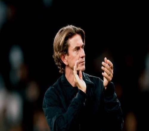 TA：经过内部讨论后，热刺高层决定继续支持弗兰克