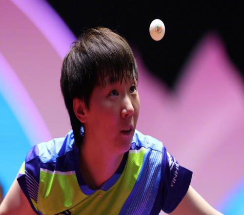 王曼昱4-1进四强冲冠：女单半决赛对决陈梦！孙颖莎大战朱雨玲