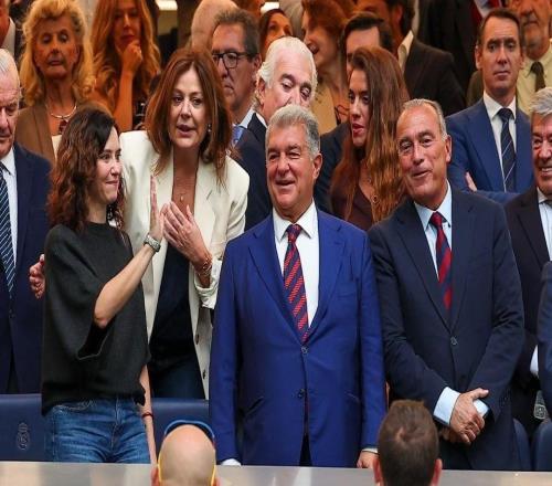 记者：巴萨应将内马尔天价转会费进行长线投资，但被瞬间挥霍