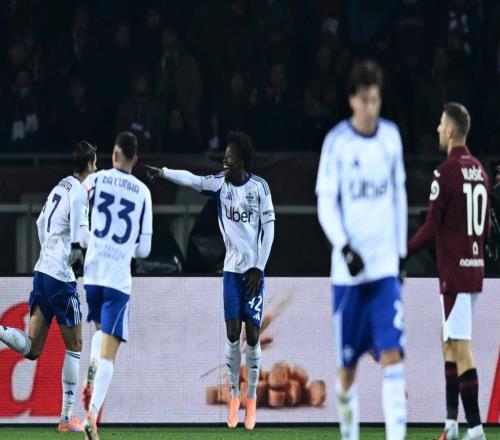 21岁天才横空出世：12场造9球意甲第1，法布雷加斯神了：10场不败