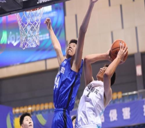 66比112惨败46分！广东男篮遭当头一棒：青年队被上海打崩溃了