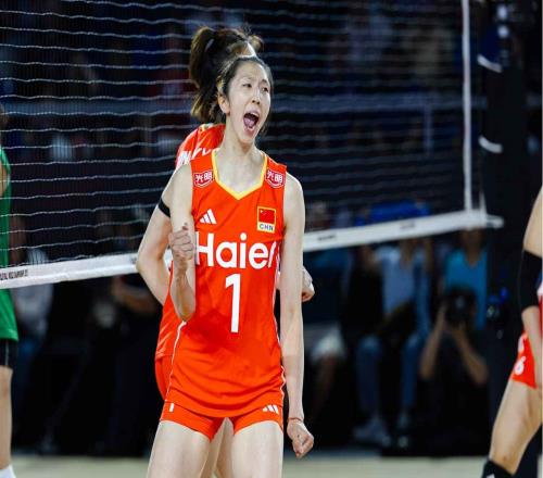恭喜！中国女排又一22岁得分王崛起：李盈莹替身轰19分+破局逆转