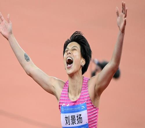 “教练兼职带我跨栏”，“刘景扬们”的专项教练在哪｜新京报快评