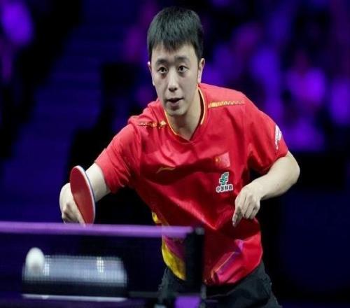 WTT横滨冠军赛：王楚钦3-0战胜队友陈垣宇，晋级16强