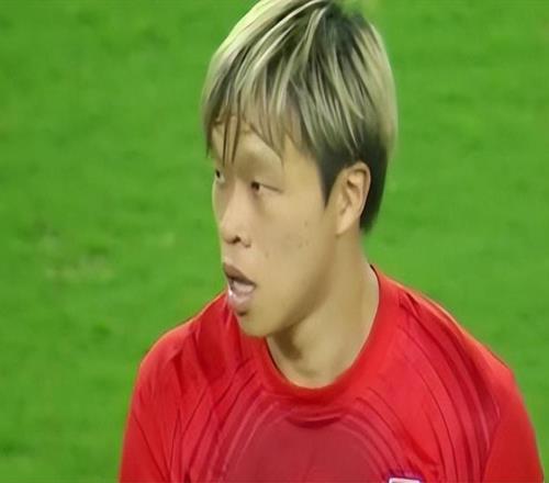 中国香港铁卫遭中超两豪门争抢国安或截胡成功王刚主力位置难保