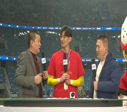 颜骏凌：这一年球队很不容易，夺冠靠的是积累