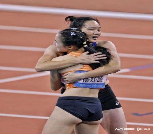 老将韦永丽百米摘银激动落泪：奖牌里有梁小静、葛曼棋的一份