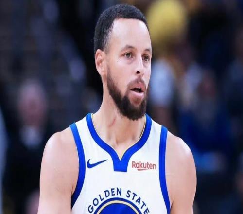 库里单节22分刷爆NBA纪录，文班31+15+10+8失误，勇士逆转马刺