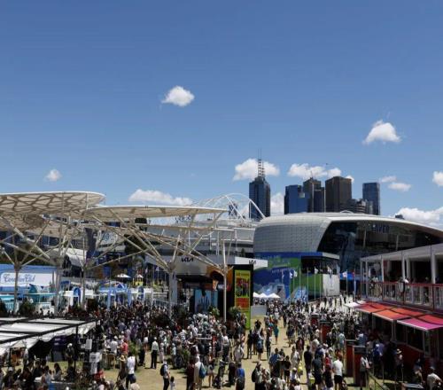 澳网商业化改革的B面：人潮与钞票齐飞，拥堵与抱怨共舞