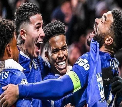 欧冠30！切尔西大胜10人巴萨！18岁巴西天才闪耀，蓝军3球被吹