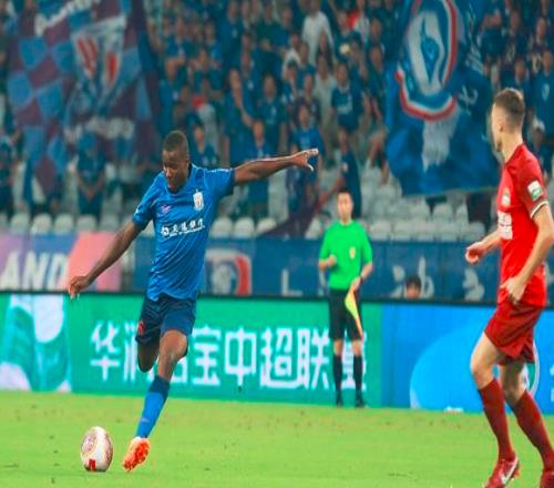意外！曝申花中场大腿或加盟海港，中超四冠王有望再卫冕