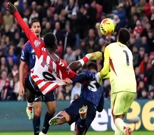 英超第11轮结束了5场比赛，最新积分榜如下！