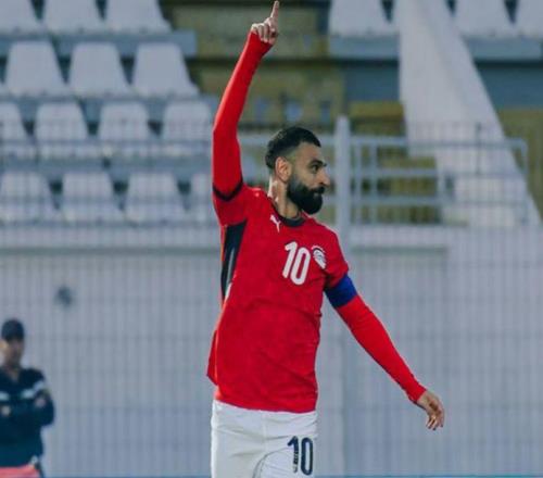 萨拉赫沙特行程引猜测，球员红军未来话题再起波澜