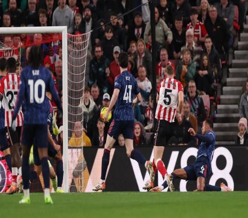 对阵桑德兰丢球，阿森纳连续零封纪录定格在812分钟