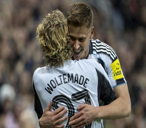 一场02让英超劲旅出局，弗兰克无能为力，换了3人都没用