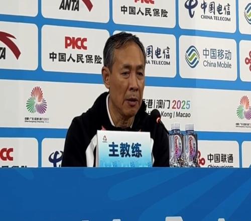 北京无缘四强采访！许利民方硕大赞周琦！输掉现在却赢得了未来！