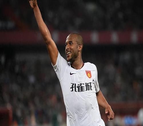 昔日中超水货彻底爆发，欧冠连破巴萨皇马球门，颠覆中国球迷认知