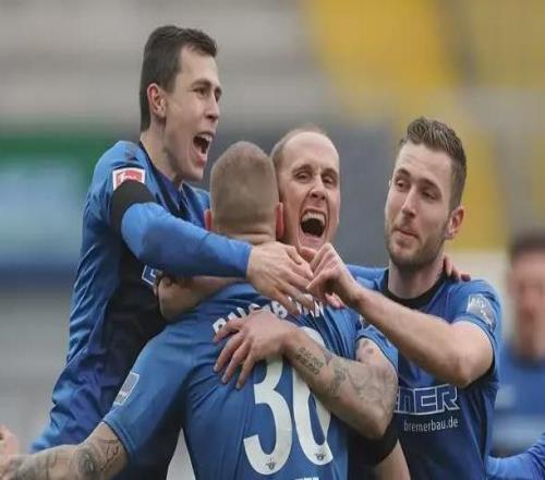 德国杯门兴VS卡尔斯鲁厄：老牌劲旅德甲垫底，还能兼顾杯赛吗