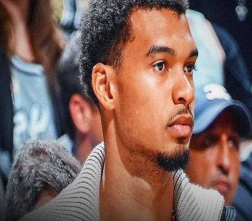 记者：文班亚马将因小腿伤势缺席明天NBA杯14决赛对阵湖人