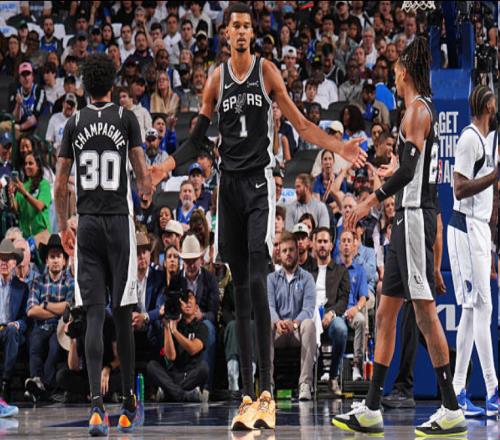 文班亚马揭幕战40分15板0失误创6大神迹：队史首人+NBA历史第三人