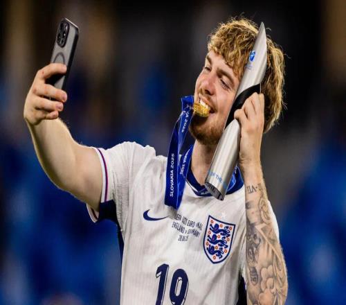 唏嘘！欧青赛MVP沦为英超看客连续6轮无缘球队大名单