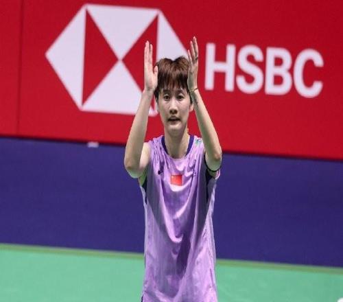 陈雨菲2-0战胜队友韩千禧，晋级中国羽毛球大师赛女单16强
