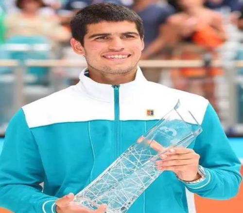 阿尔卡拉斯迈阿密大师赛理当触底反弹，重现昔日风采