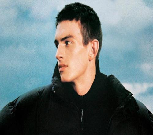 又到滑雪季，如何挑选既专业又时髦的雪场装备？