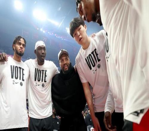 NBA杨瀚森被开拓者召回但没登场