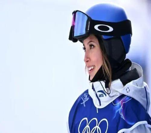 雪上绽锋芒 冰场启新程 谷爱凌坡面障碍摘银