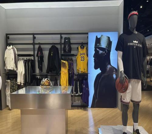 NBA球星排队来到中国，运动大牌瞄准“10后”